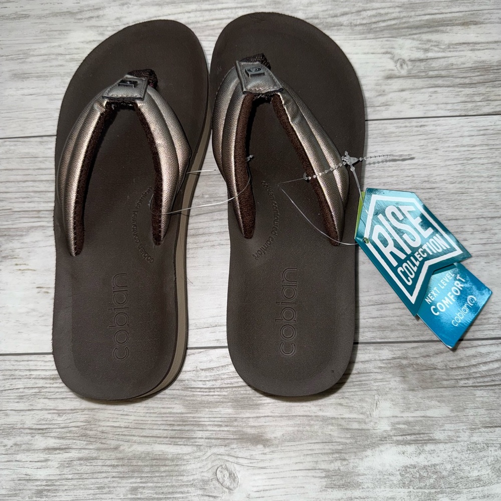 Cobian Zira Rise Bronze Flip Flops Size 6, 10 NWT